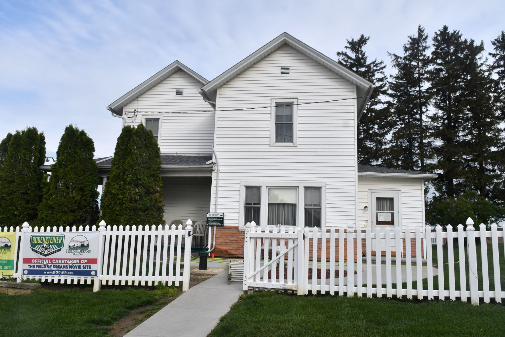 051021-qc-nws-fieldofdreams-253